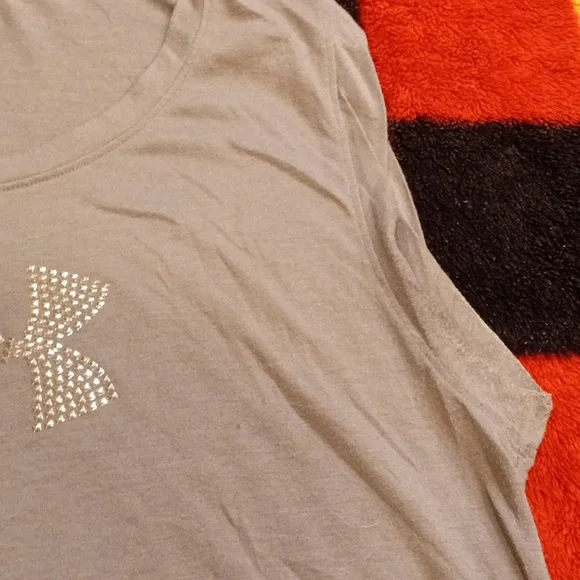 Under Armour Rhinestone Tanktop (L) - Picture 5 of 5